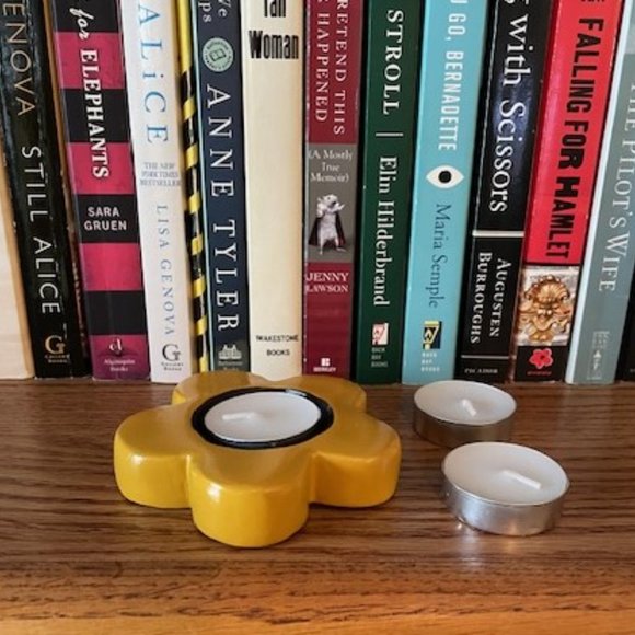 Mustard Yellow Flower Tea Light Candle Holder - Picture 5 of 5